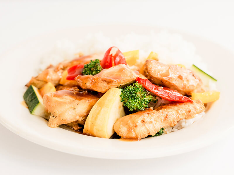 plate of chicken stir fry