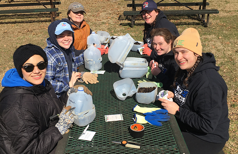 Spring Break Workfest participants