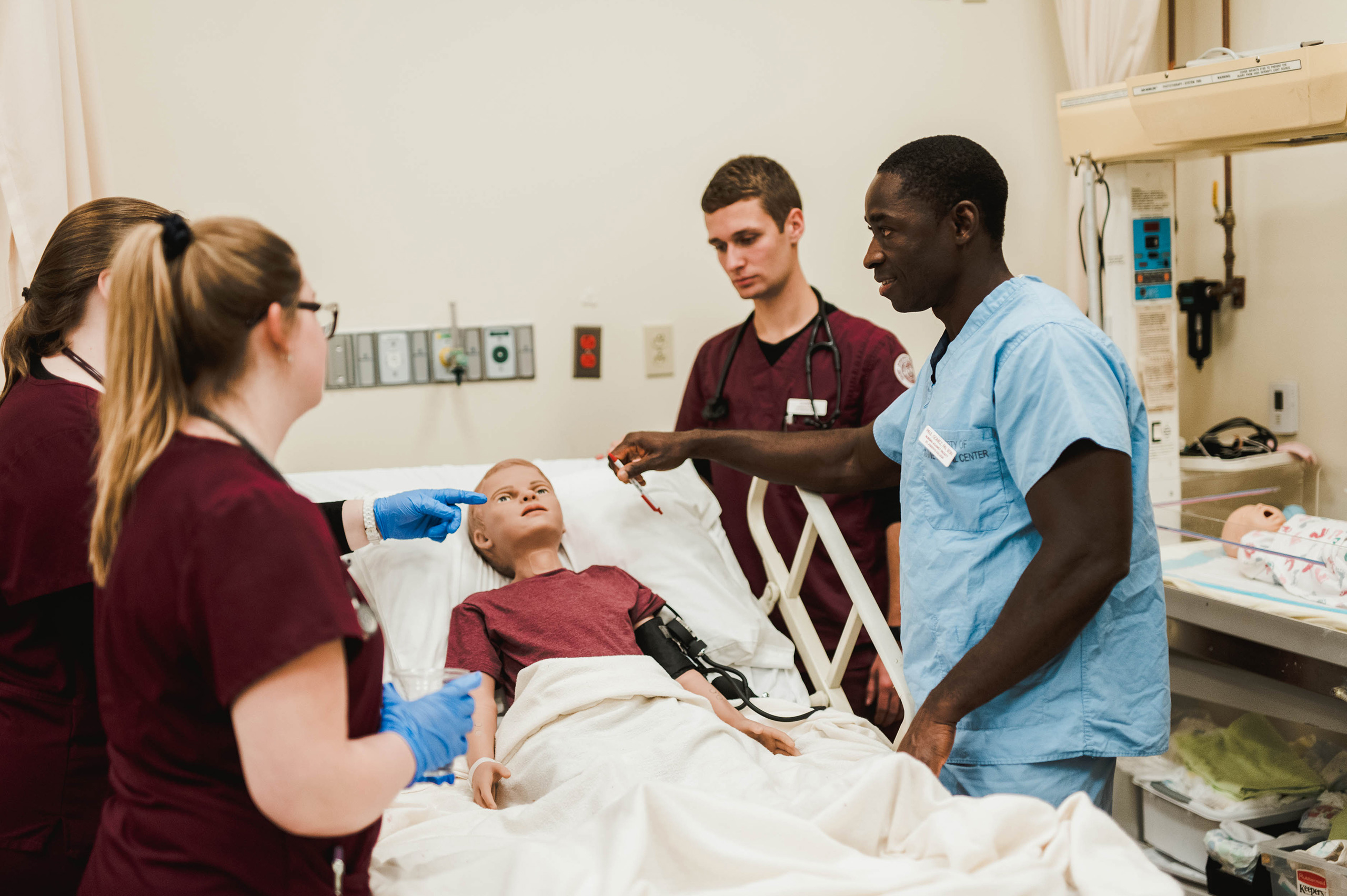 Students-Sim-Lab nursing students in simulation lab